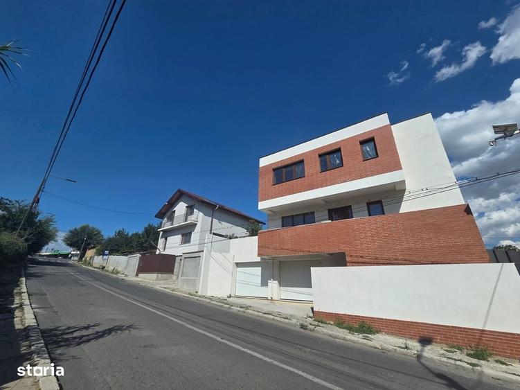 Casă cu 4 camere în Central