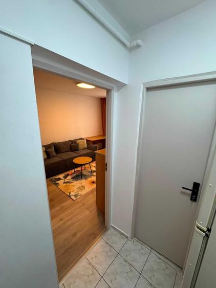 Garsonieră decomandată în Exterior Vest