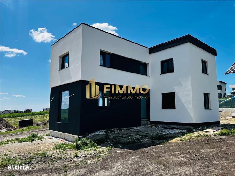 Casă cu 4 camere cu Teren 500 Mp în Moara