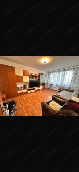 Apartament cu 4 camere decomandat în Rahova