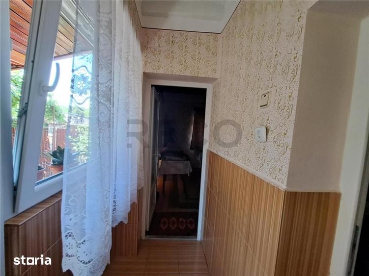 Casă cu 4 camere cu Teren 1439 Mp în Central