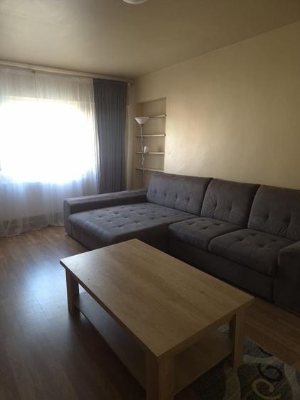 Inchiriez apartament 2 camere - decomandat - zona Confectii - 2