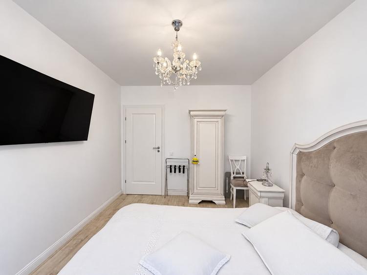 Apartament cu 2 camere decomandat, mobilat în Ștrand