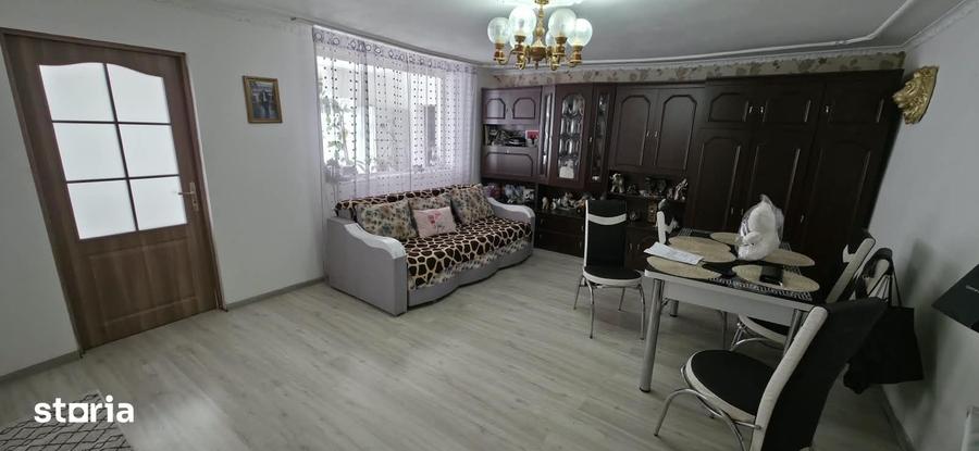 Casă cu 5 camere cu Teren 1219 Mp în Baciu