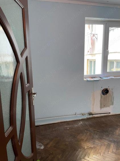 Apartament cu 2 camere decomandat în Drăgășani