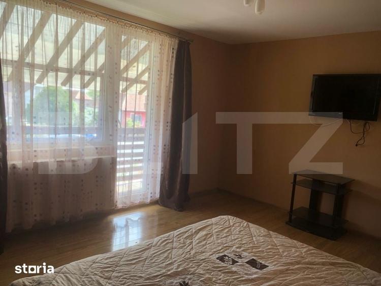 Casă cu 5 camere cu Teren 3000 Mp în Micula