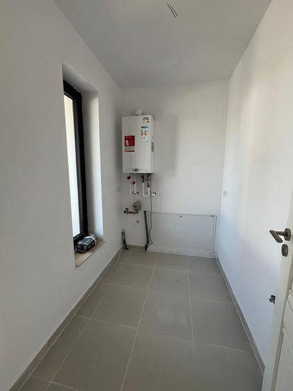 Casă individuală cu 5 camere cu Canalizare în Balotești