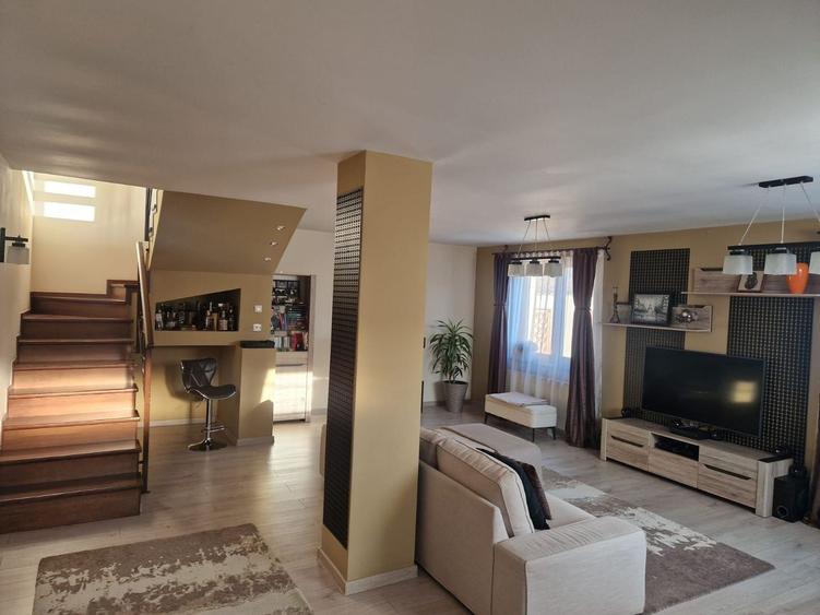 Vila Sector 2 - 3