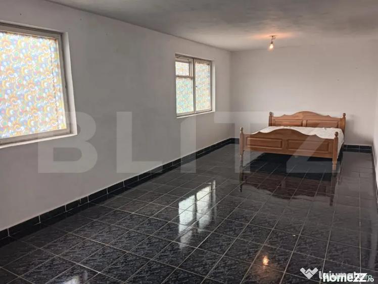 Apartament cu 3 camere decomandat în Cetate