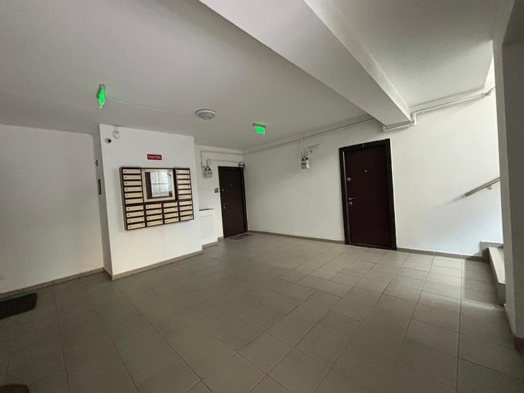 Apartament cu 3 camere decomandat în Theodor Pallady