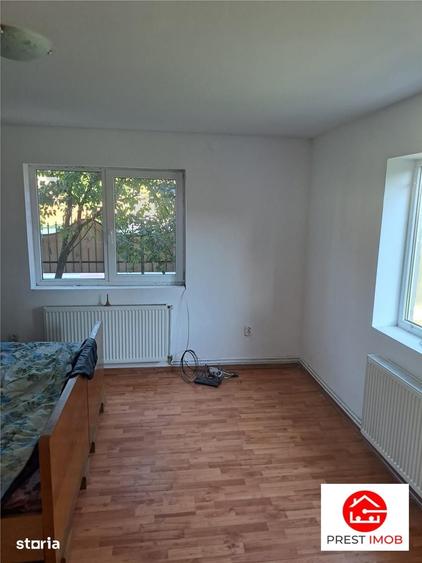 Casă cu 4 camere cu Teren 400 Mp în Pănet