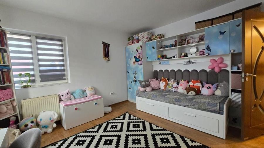 Apartament cu 2 camere decomandat în Florești