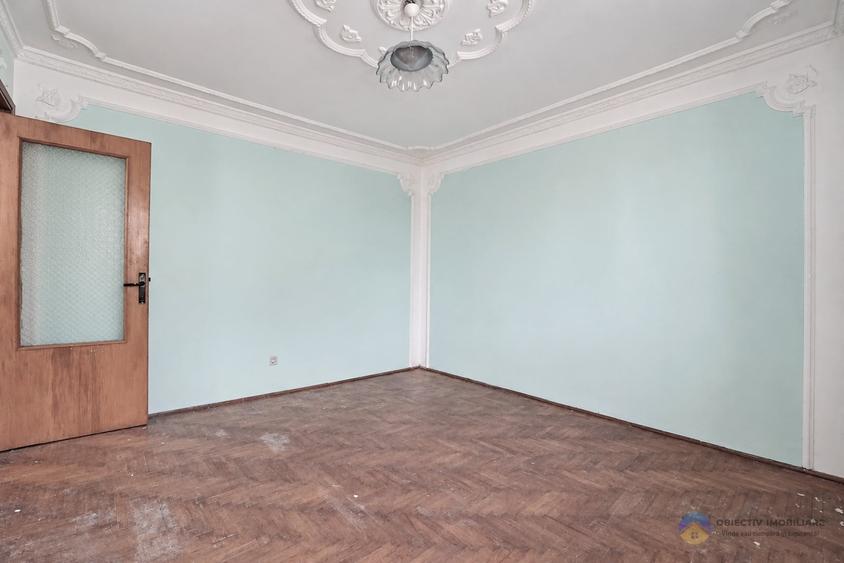 Apartament cu 3 camere decomandat în Dărmănești