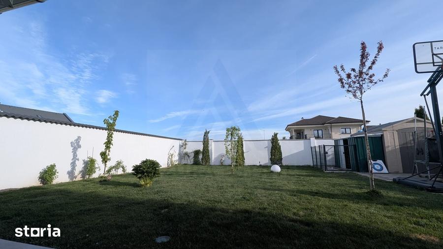 Casă cu 6 camere cu Teren 463 Mp în Central