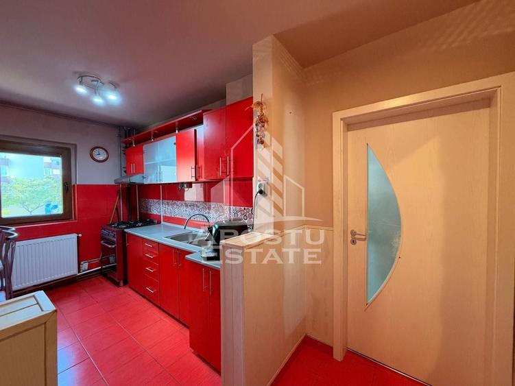 Apartament cu 2 camere semidecomandat, mobilat în Complex Studențesc