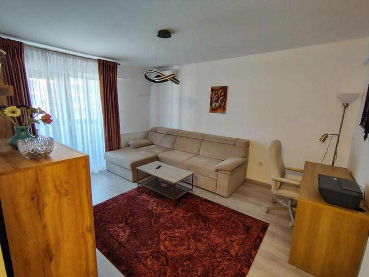 Apartament cu 2 camere decomandat în Central