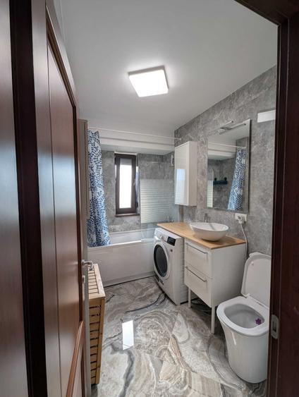 Apartament cu 2 camere decomandat, mobilat în Sud