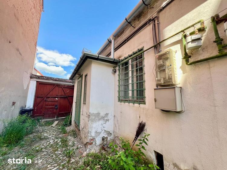 Casă cu 3 camere cu Teren 50 Mp în Central