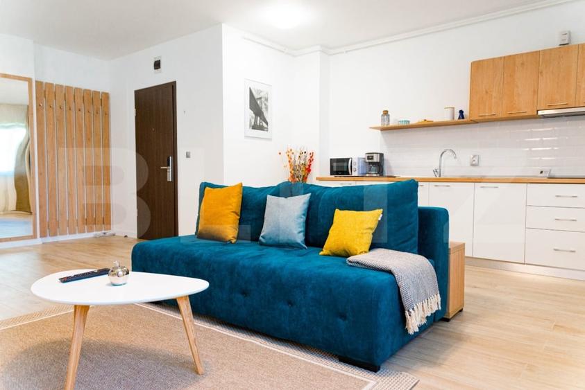 Apartament cu 2 camere semidecomandat, mobilat în Semicentral