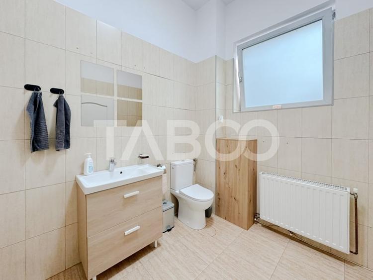 Birou, de 600 mp, în Calea Poplăcii