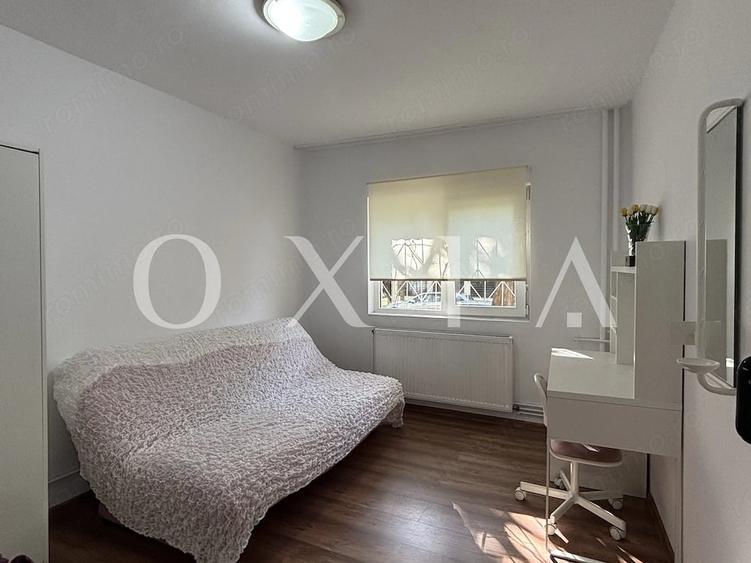 Apartament cu 3 camere decomandat în Cetății