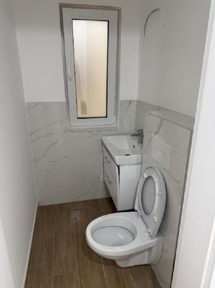Apartament cu 3 camere decomandat în Torontalului