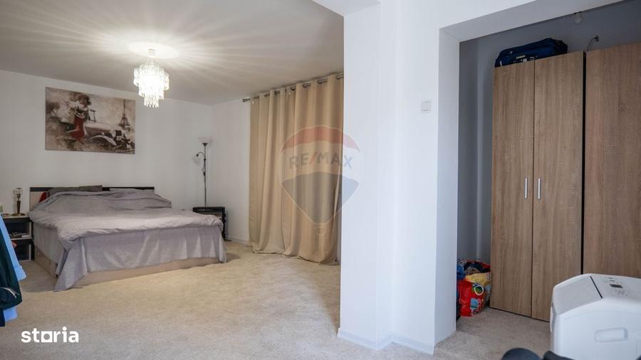 Casă cu 4 camere în Ungureni