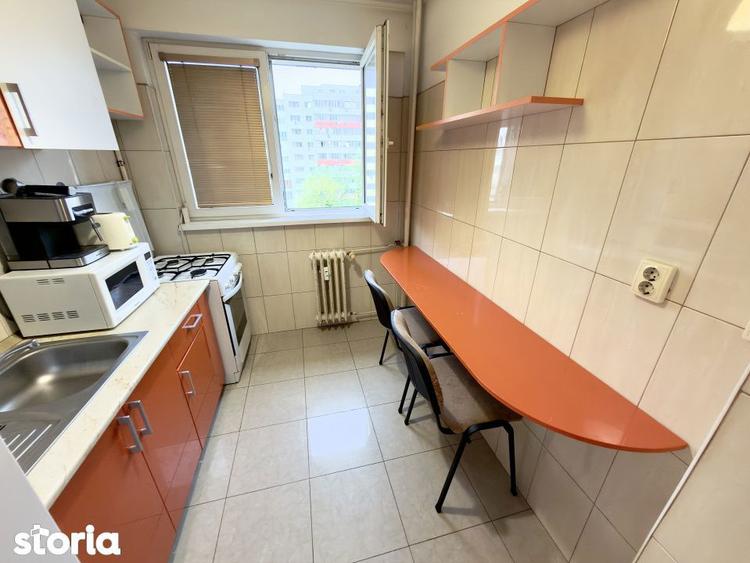 Apartament cu 2 camere decomandat, mobilat în Tei
