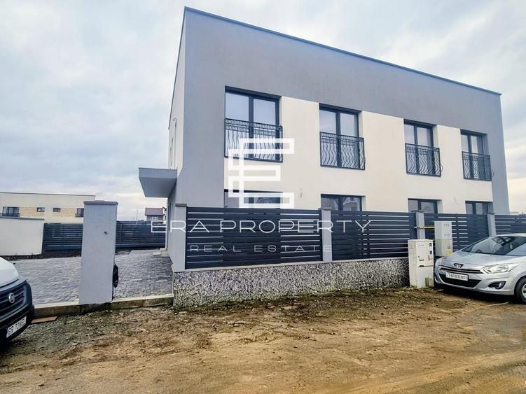 Duplex cu 4 camere cu Canalizare în Șelimbăr