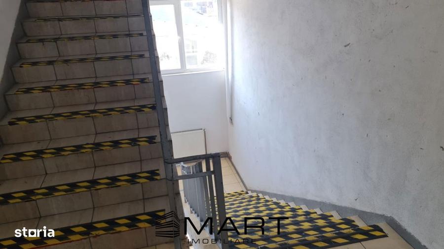 Spațiu comercial, de 900 mp, în Terezian
