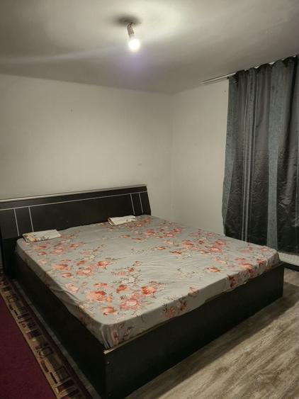 Casă cu 3 camere cu Teren 450 Mp în Bariera Vâlcii