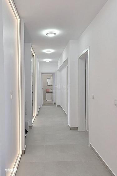 Apartament cu 3 camere, mobilat în Tractorul