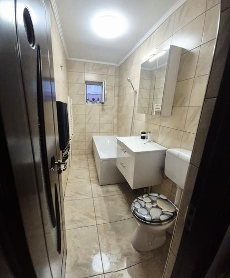 Apartament cu 2 camere semidecomandat în Exterior Vest