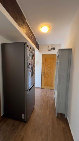 Apartament cu 2 camere semidecomandat, mobilat în Girocului