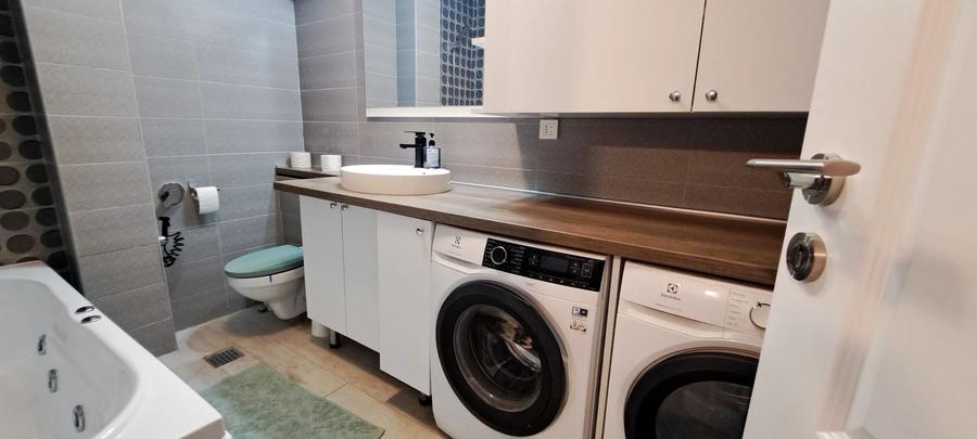 Apartament cu 4 camere decomandat, mobilat în Ultracentral