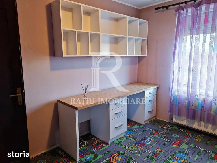 Apartament cu 3 camere decomandat, mobilat în Rogerius