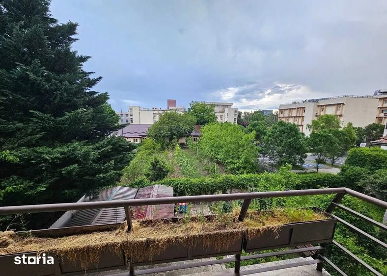 Spațiu comercial, de 120 mp, în Domenii