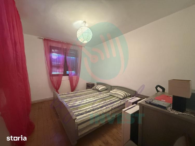 Casă cu 5 camere cu Teren 1000 Mp în Moara Domnească