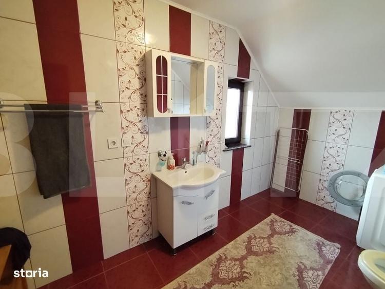 Casă cu 4 camere în Dealu Mare