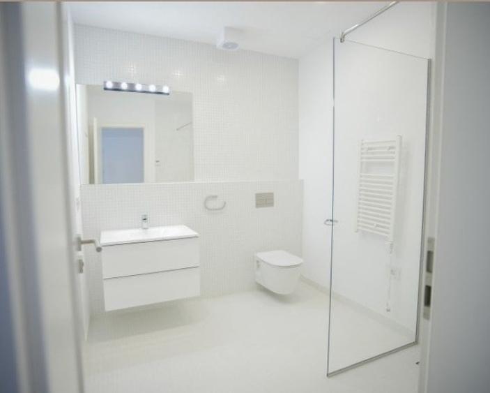 Apartament cu 5 camere în Dacia