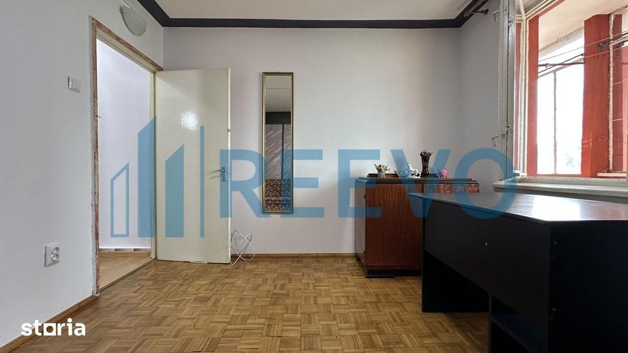 Apartament cu 2 camere decomandat, mobilat în Cornișa