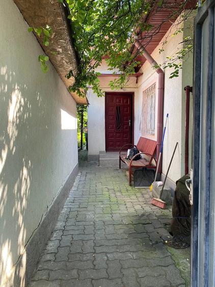 Casă cu Teren 508 Mp în Ion Creangă