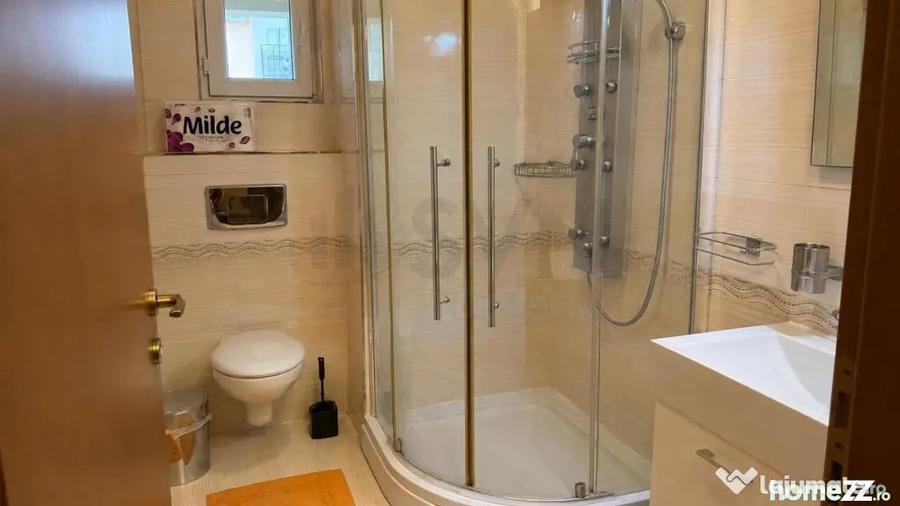 Apartament cu 3 camere decomandat în Basarab