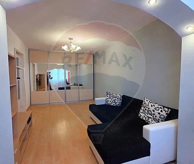 Apartament cu 2 camere decomandat în Dâmbu Pietros