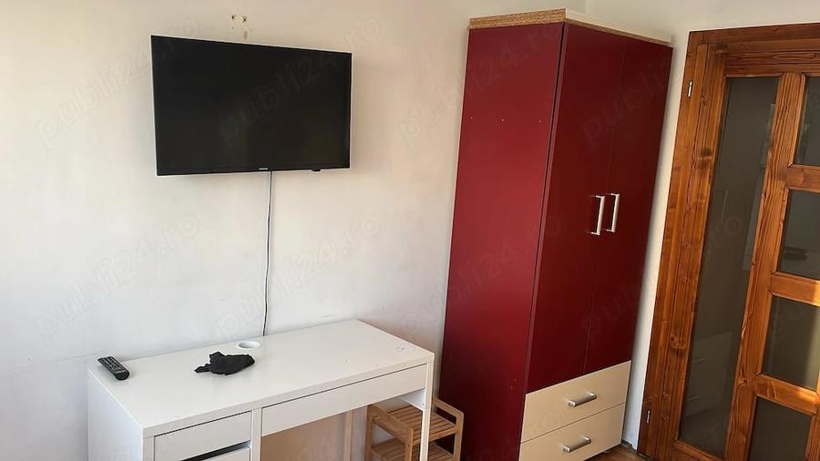 Apartament cu 3 camere decomandat în Nufărul