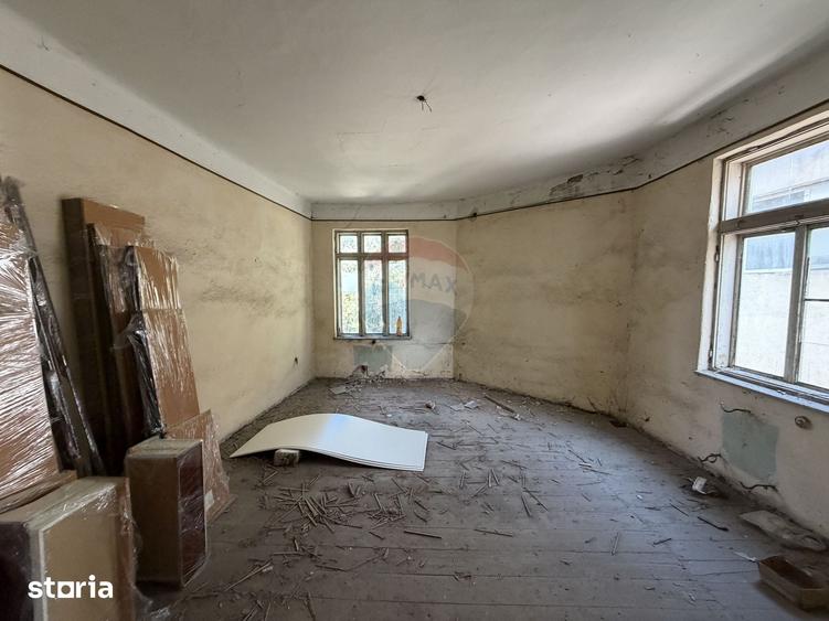 Spațiu comercial, de 350 mp, în Ultracentral
