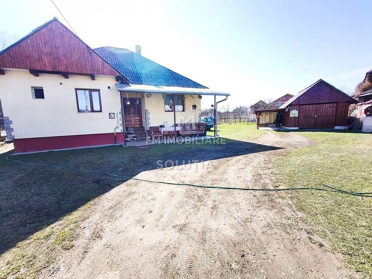 Casă individuală cu 3 camere cu Canalizare în Satu Nou de Sus