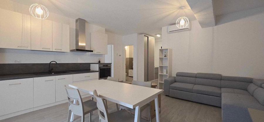 Apartament cu 2 camere nedecomandat în Central