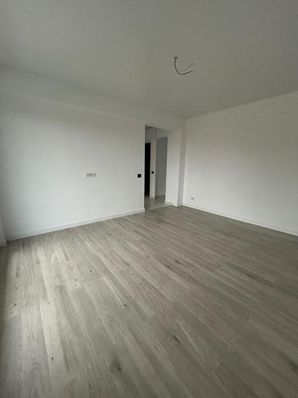 Apartament cu 4 camere decomandat în Albert