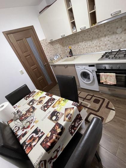 Apartament cu 2 camere decomandat în Mofleni